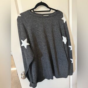 NWT Easel Top Gray with White stars on Sleeves